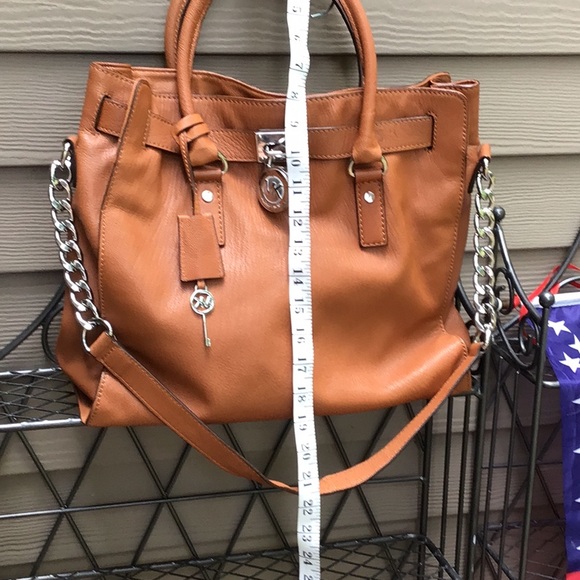 Michael Kors Tote Bag - Picture 11 of 13